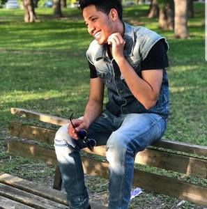 Meet your Posher, Abdallah
